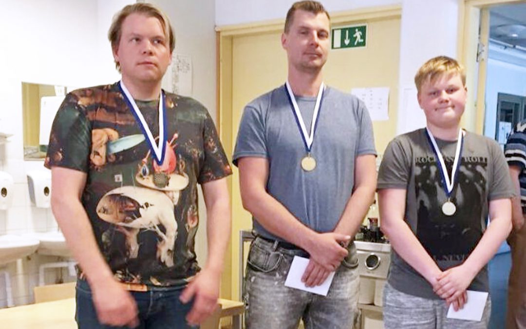 Nuori Toivo Keinänen voitti pikashakin SM-hopeaa!